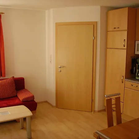 Lea Apartment *