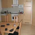 Lea Lägenhet
