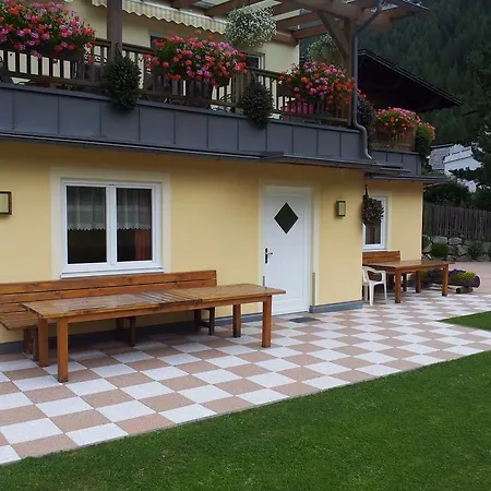 李公寓 * 厄姆豪森